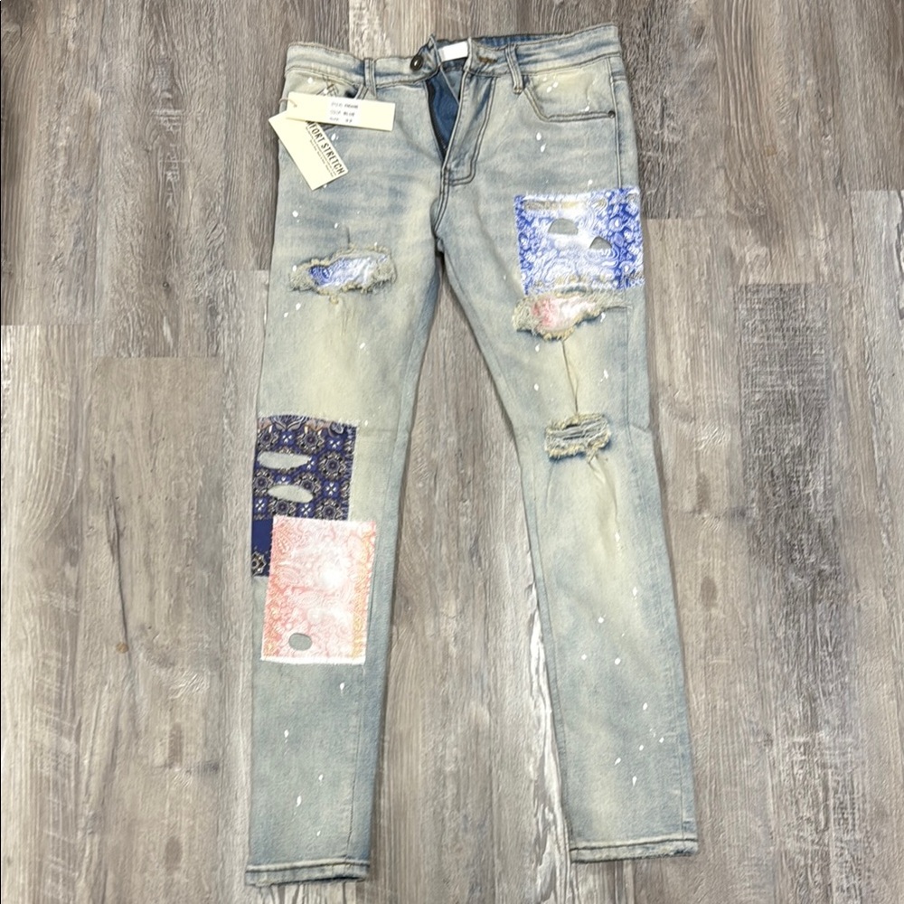 New with Tags KDNK Jeans 32